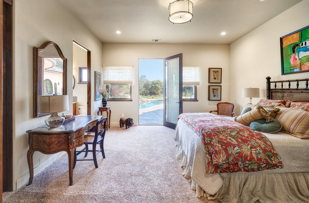 BEDROOM1 Martin Grass Valley