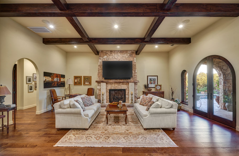 LIVING ROOM1 Martin Grass Valley 1